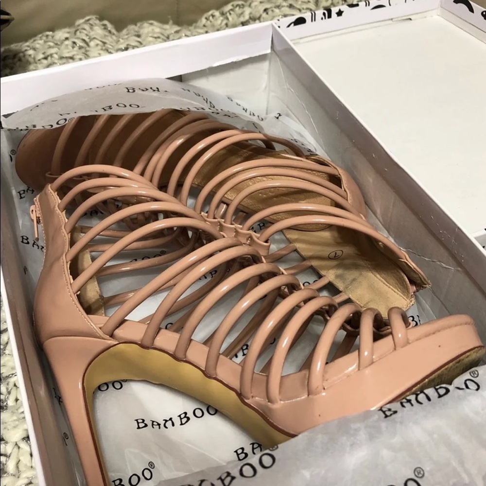 Nude Heels - image 5